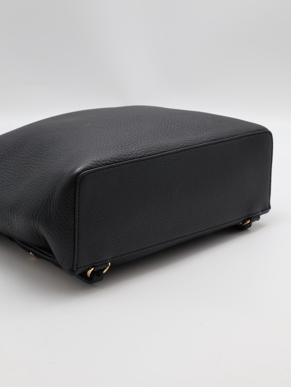 Loro piana Extra Pocket 後背包 23.5  - 粒面牛皮黑金