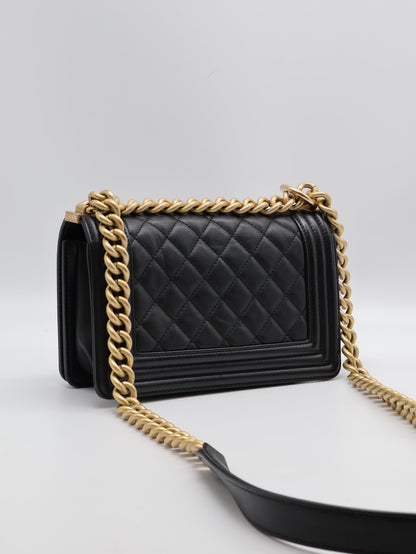 CHANEL Boy20 牛皮口蓋包 - 黑金26開