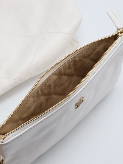 CHANEL 22 Bag - 中號白金