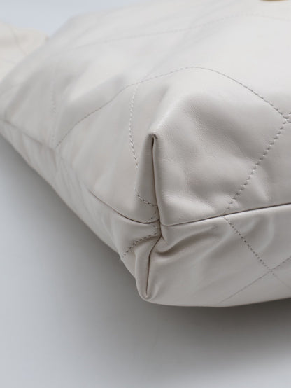 CHANEL 22 Bag - 中號白金