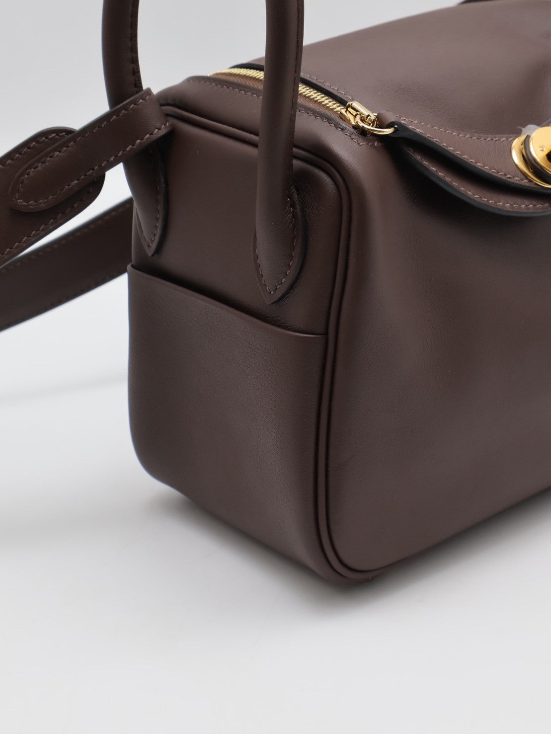 HERMES Mini lindy - 摩卡棕/牛仔藍金 B