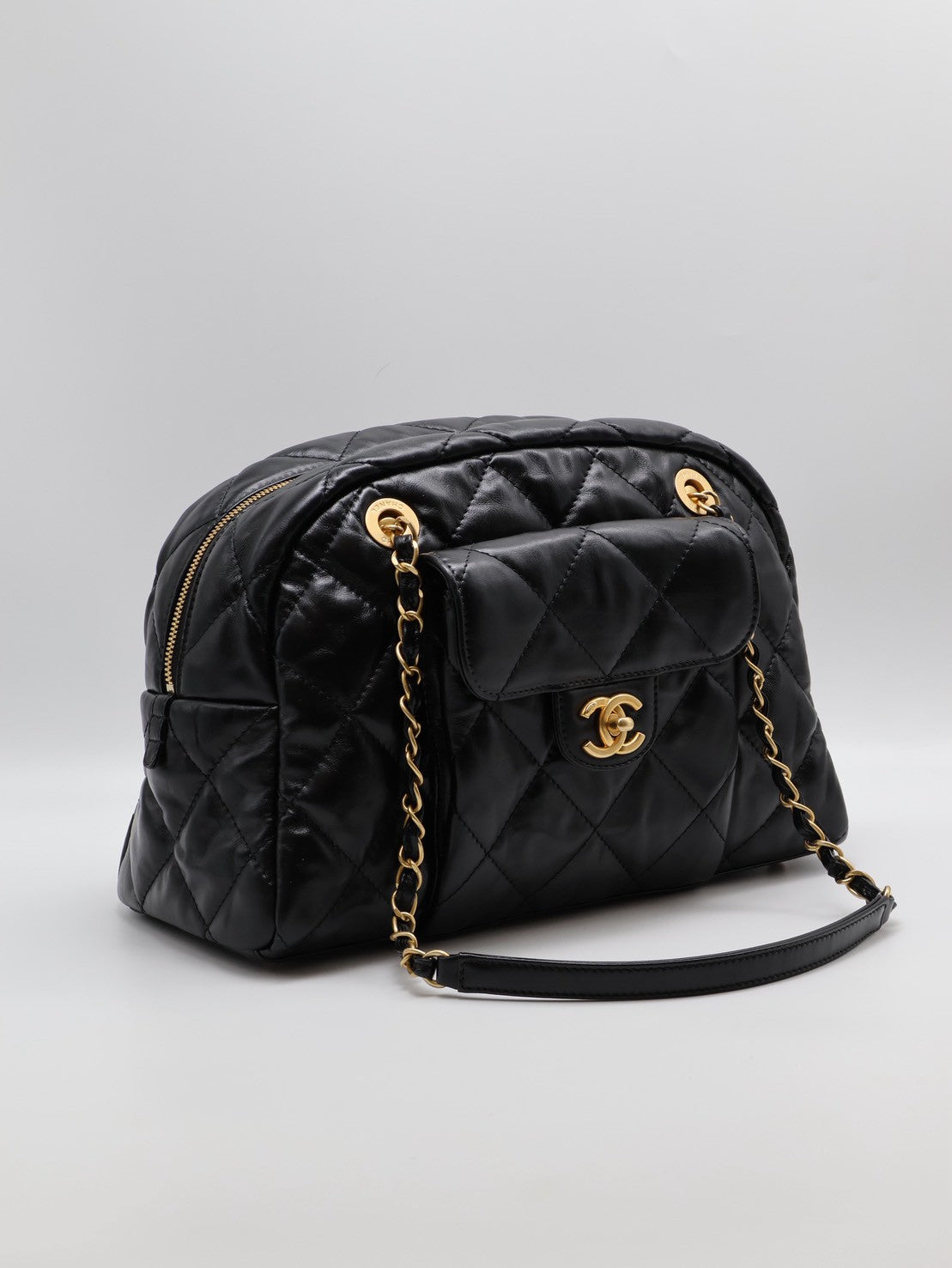 CHANEL 皺摺小牛皮保齡球包 - 大號黑金