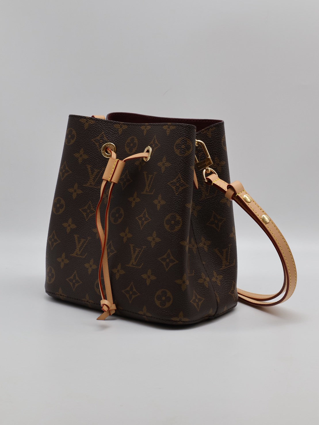 LOUIS VUITTON Neonoe BB 水桶包