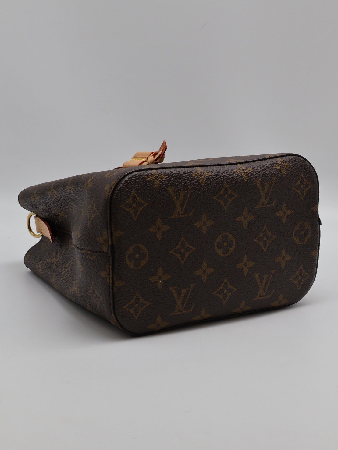 LOUIS VUITTON Neonoe BB 水桶包