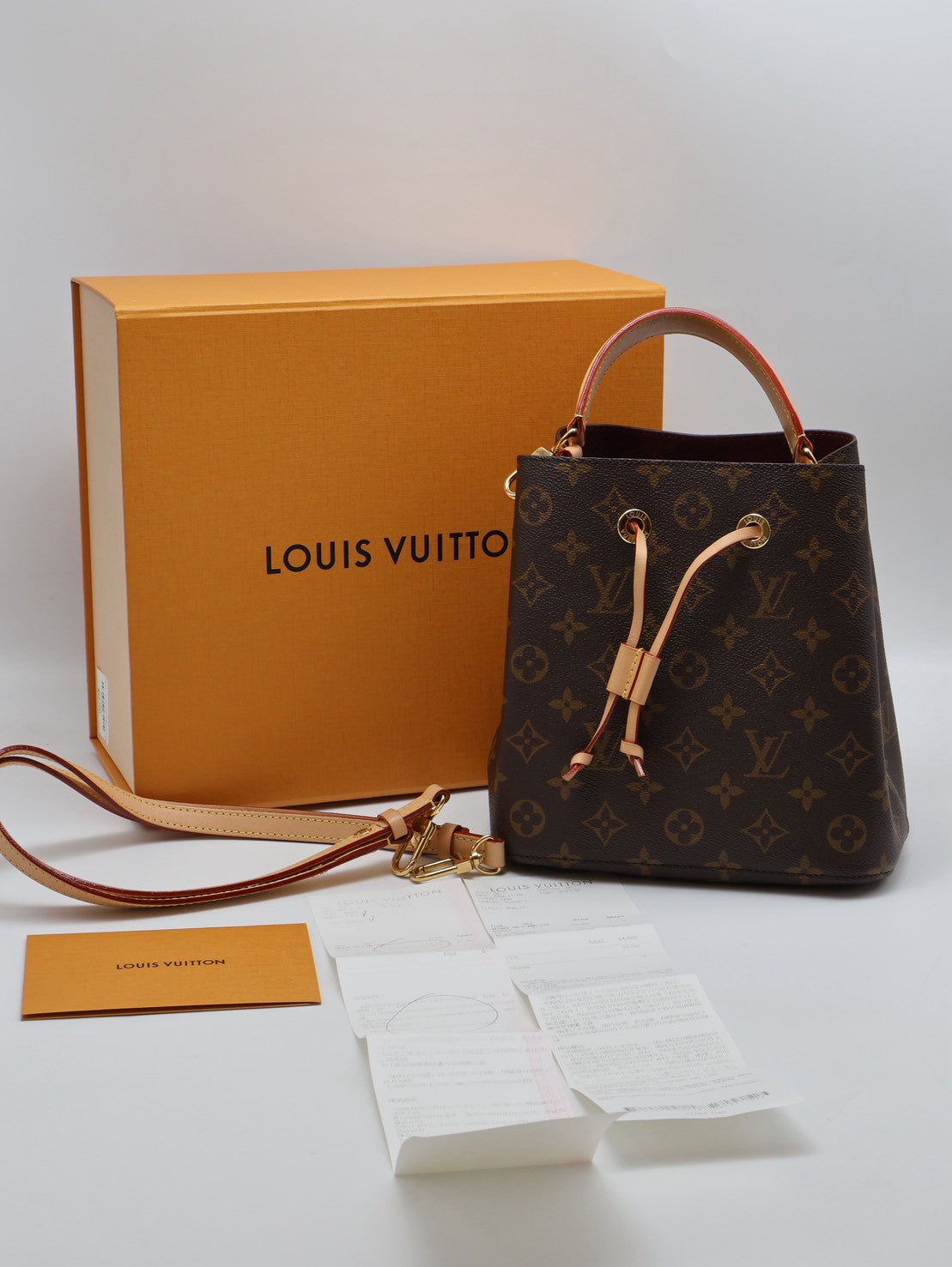 LOUIS VUITTON Neonoe BB 水桶包