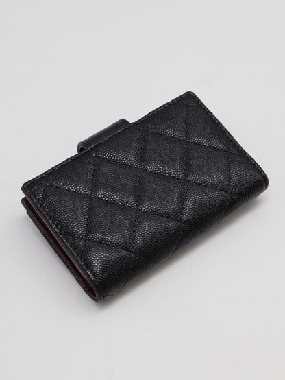 CHANEL 23B粒面牛皮雙折卡包 - 黑金30開