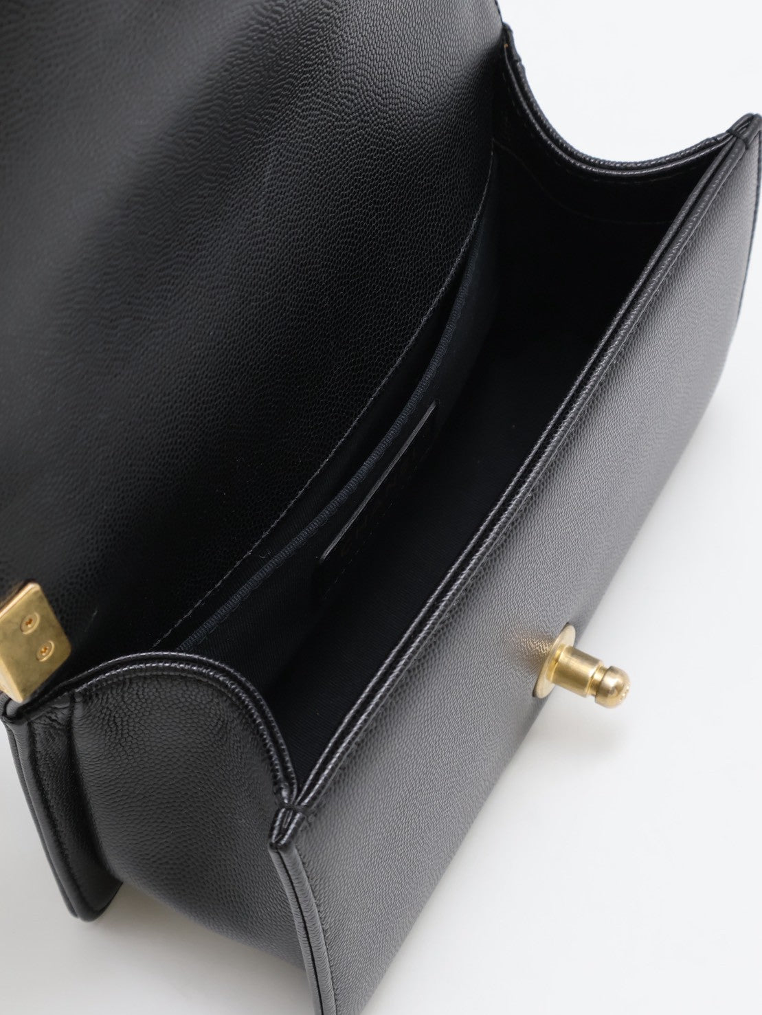 CHANEL Boy20 粒面牛皮口蓋包 - 黑金