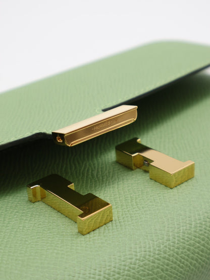 HERMES Constance to go - 牛油果綠金 Z