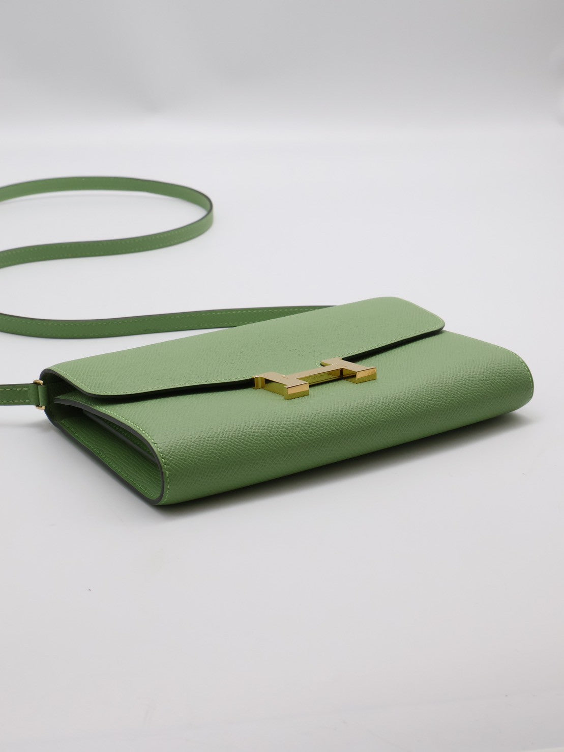 HERMES Constance to go - 牛油果綠金 Z