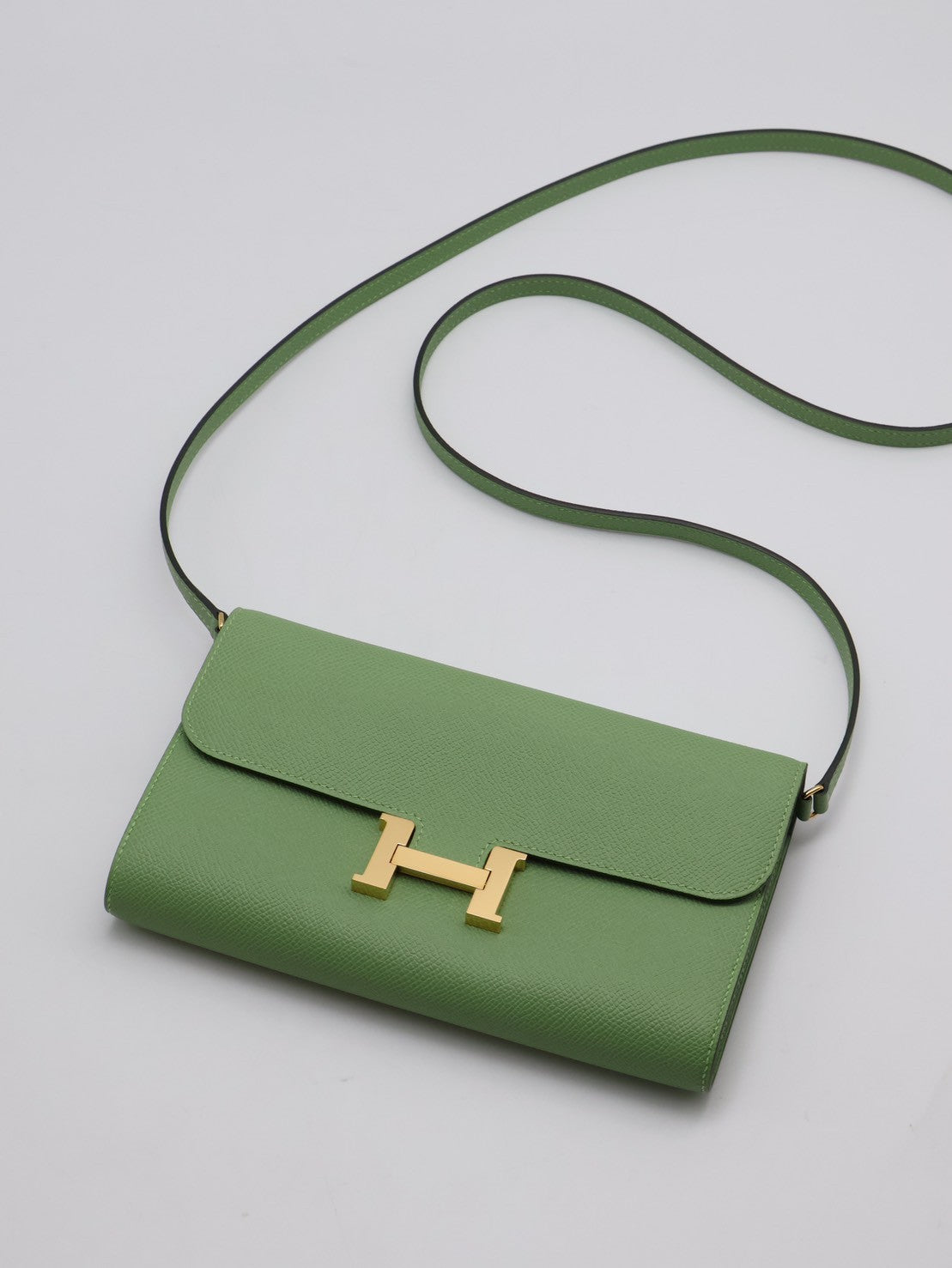 HERMES Constance to go - 牛油果綠金 Z