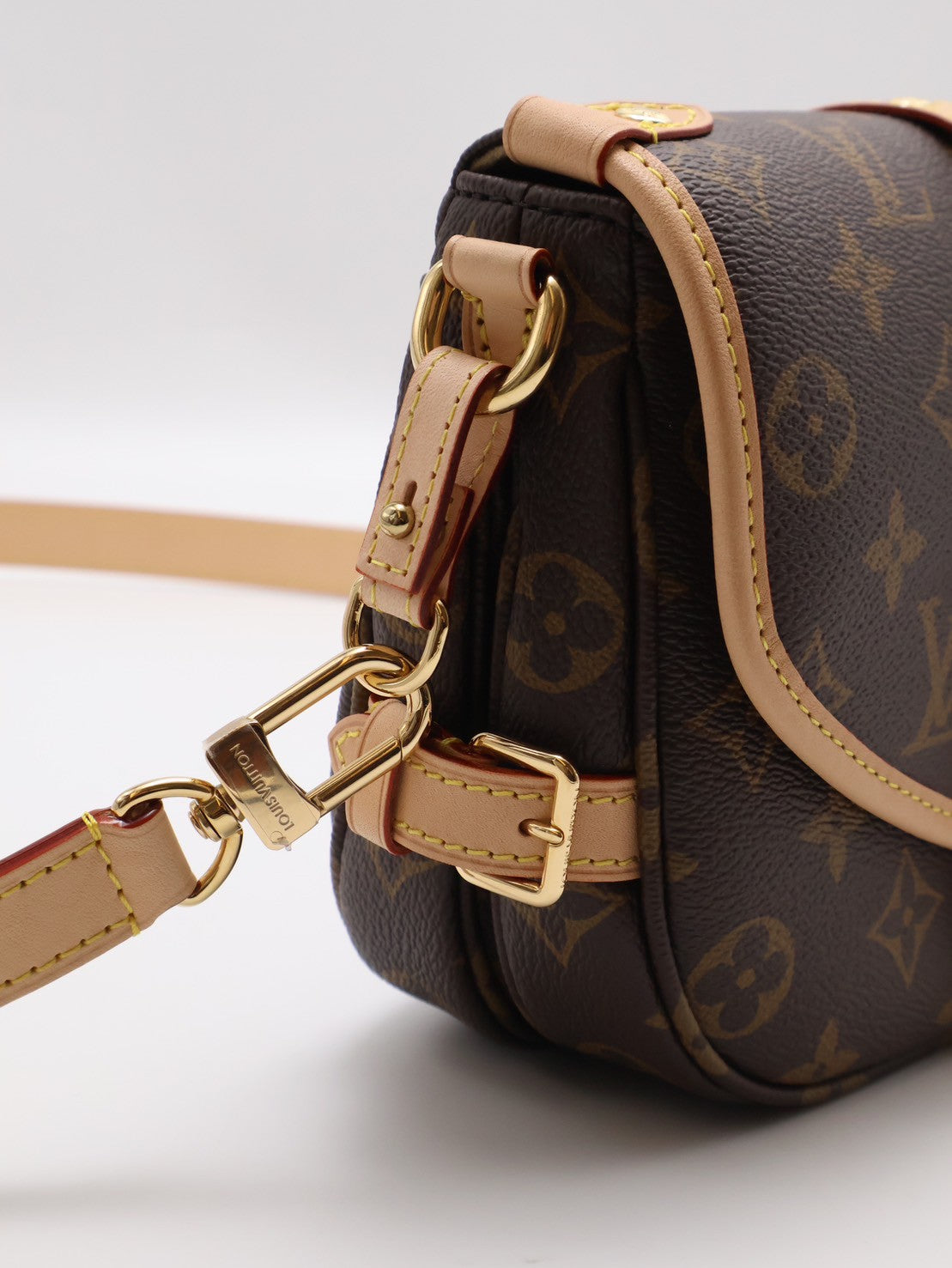 LOUIS VUITTON Saumur BB雙子星馬鞍包