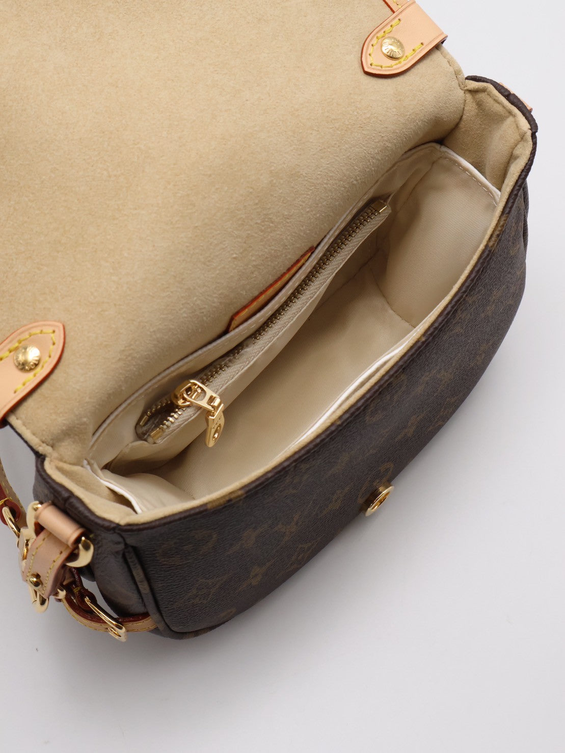 LOUIS VUITTON Saumur BB雙子星馬鞍包