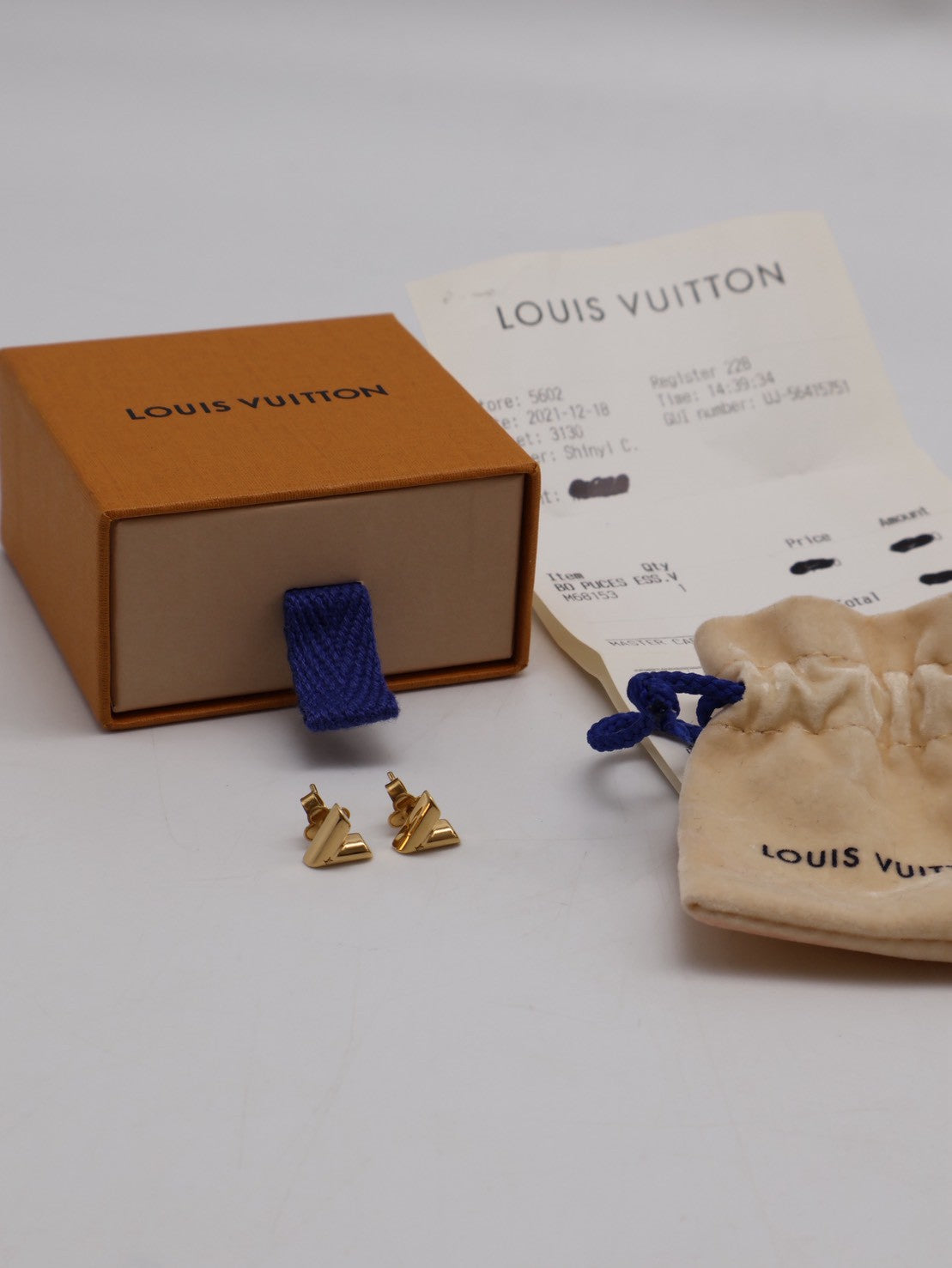 LOUIS VUITTON 經典Essential V耳環 - 金