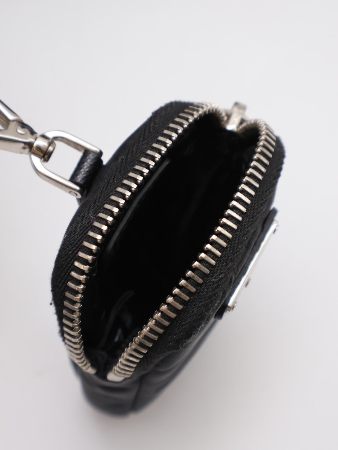 PRADA 經典三合一尼龍斜背包 - 黑銀