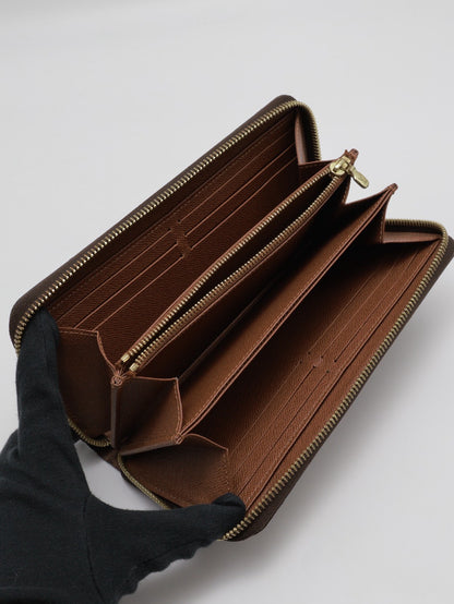 LOUIS VUITTON 經典老花拉鍊長夾 - 棕