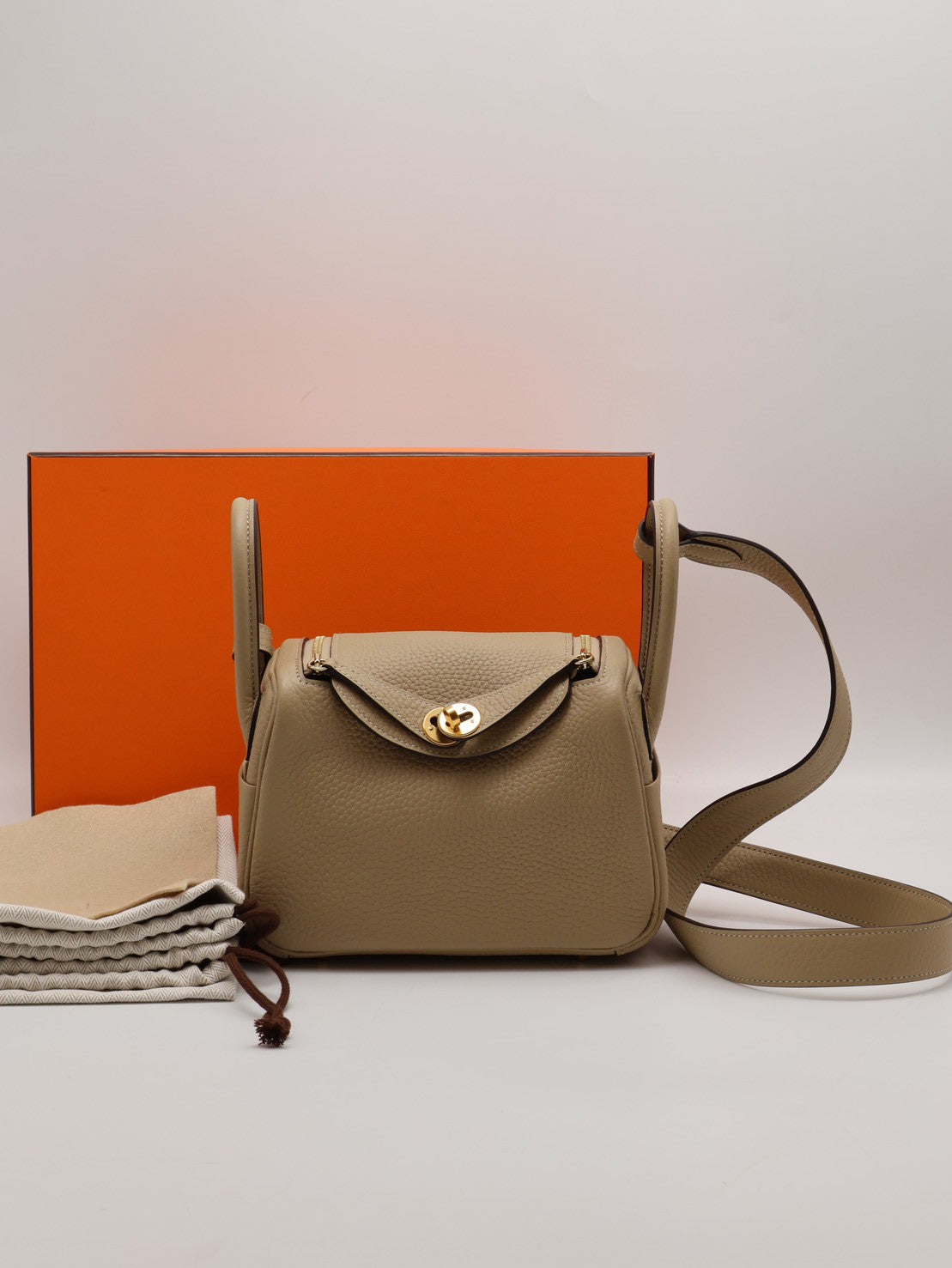 HERMES Mini lindy ll - 風衣灰金 K