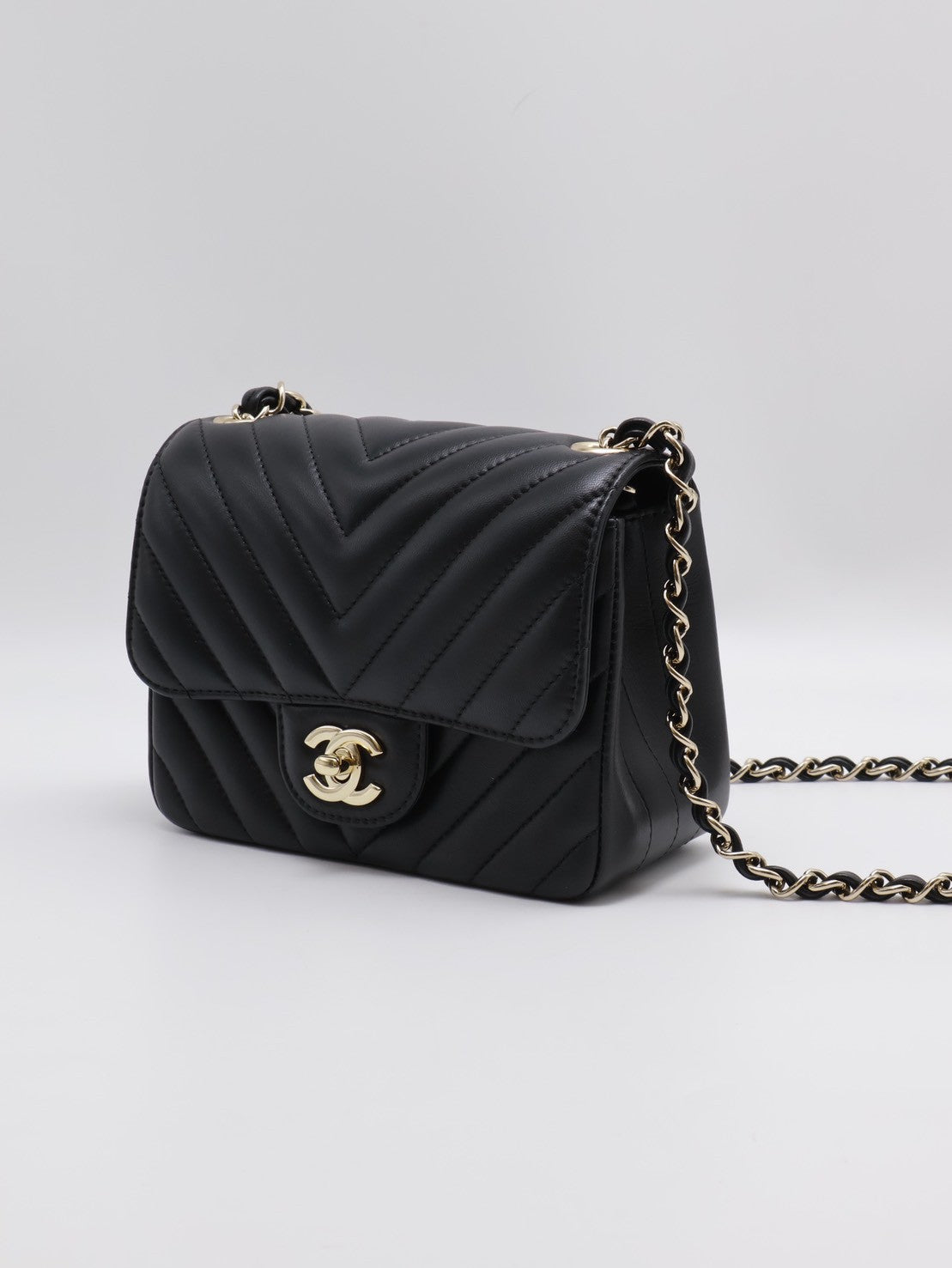 CHANEL V紋口蓋方胖子 17 - 黑金29開