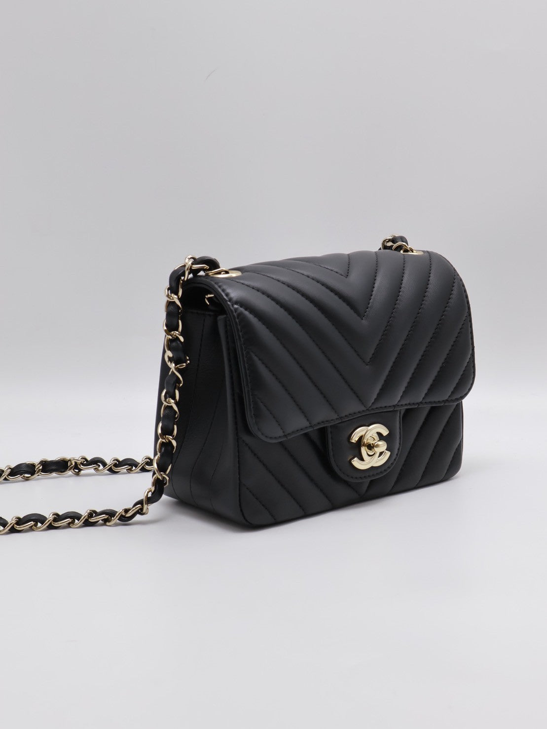 CHANEL V紋口蓋方胖子 17 - 黑金29開