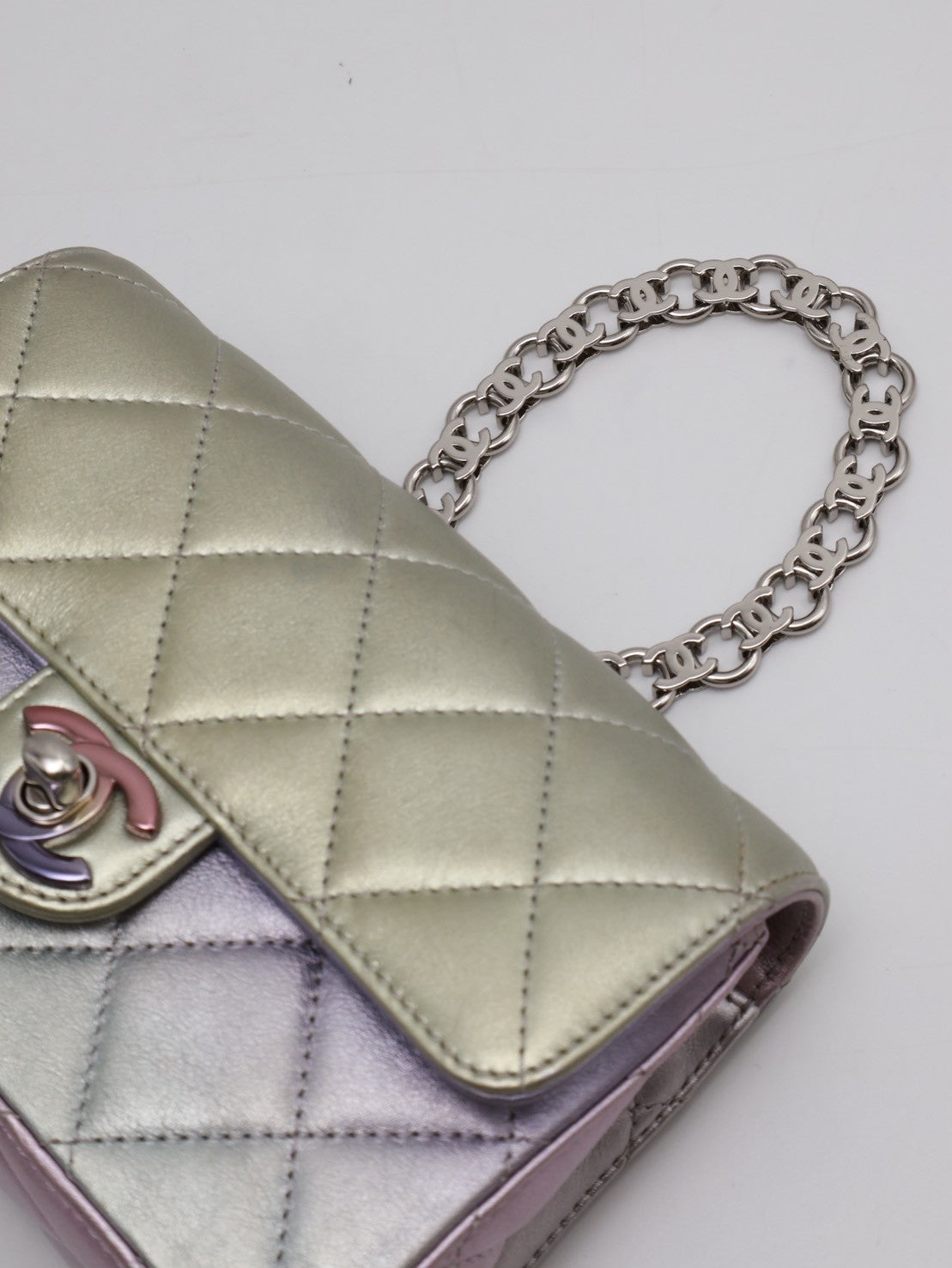 CHANEL 21K人魚幻彩手拿晚宴包