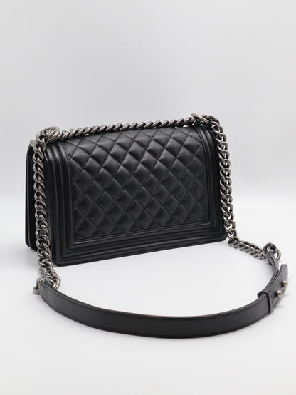 CHANEL Boy25 粒面牛皮口蓋包 - 黑銀