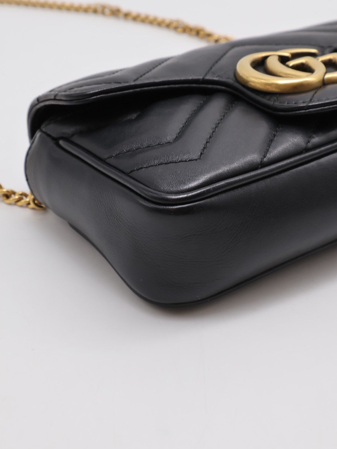 GUCCI Marmont Matelasse斜背包 - 16超迷你黑金