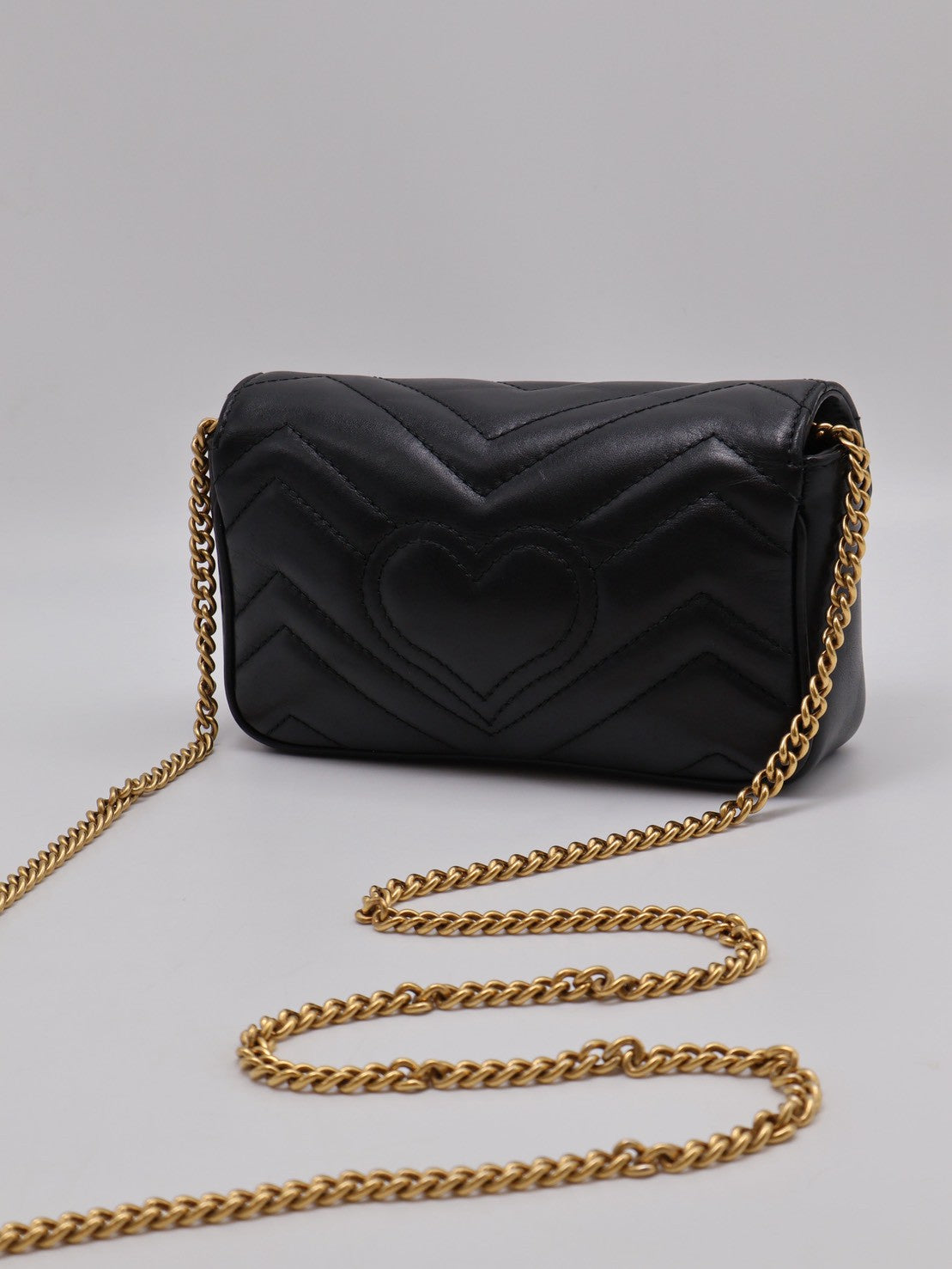 GUCCI Marmont Matelasse斜背包 - 16超迷你黑金