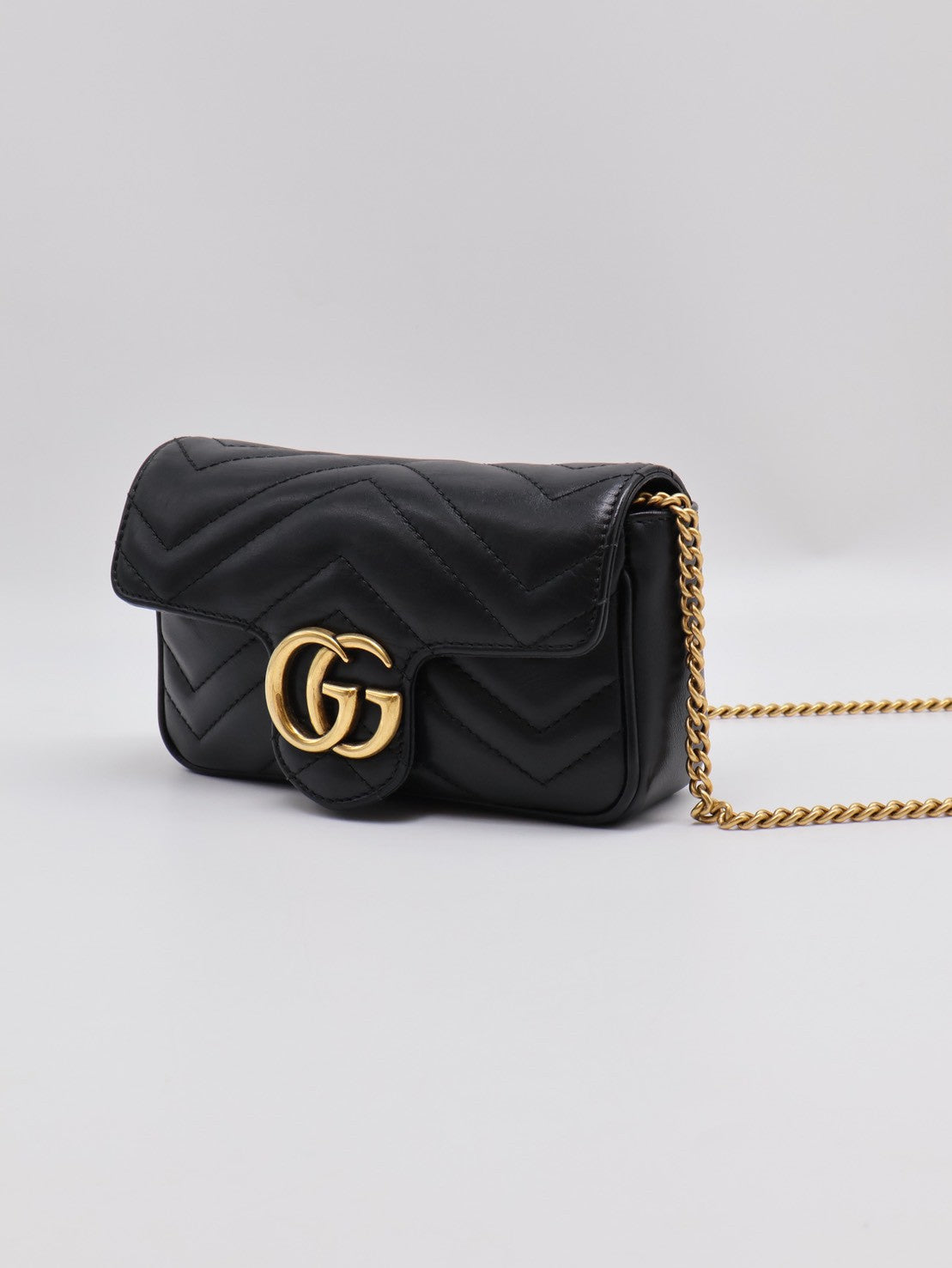 GUCCI Marmont Matelasse斜背包 - 16超迷你黑金