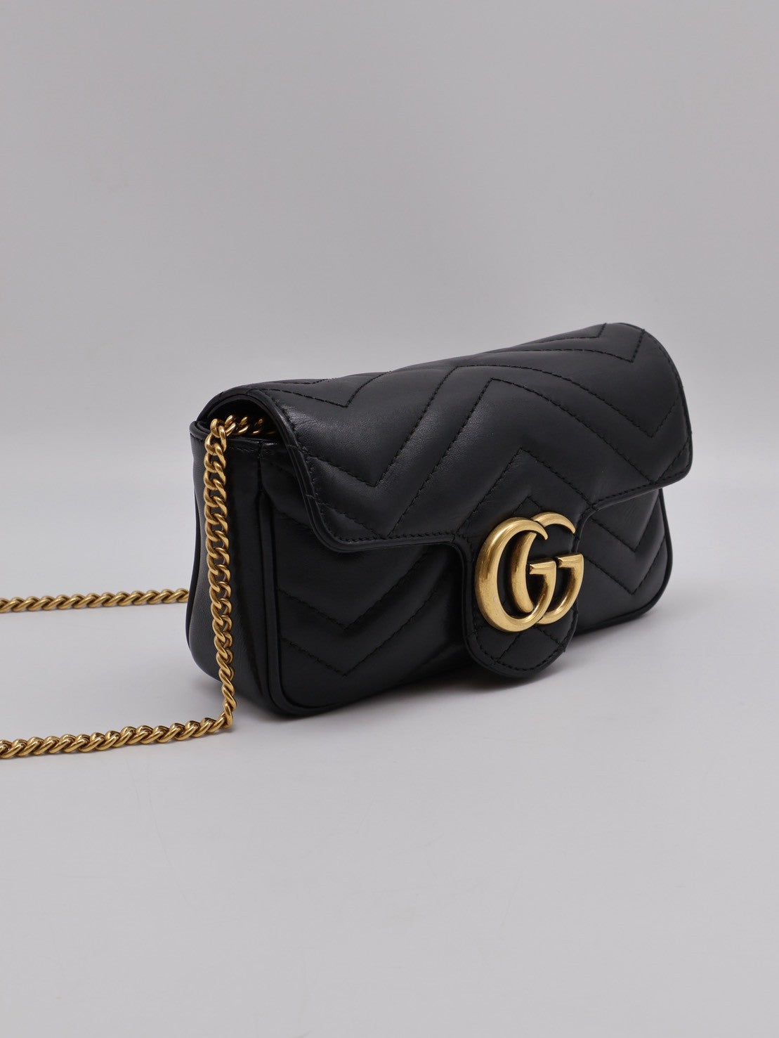 GUCCI Marmont Matelasse斜背包 - 16超迷你黑金