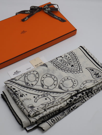 HERMES Cheval de Coeur Bandana披肩 140 - 黑白