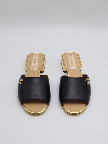 CHANEL 金邊低跟拖鞋