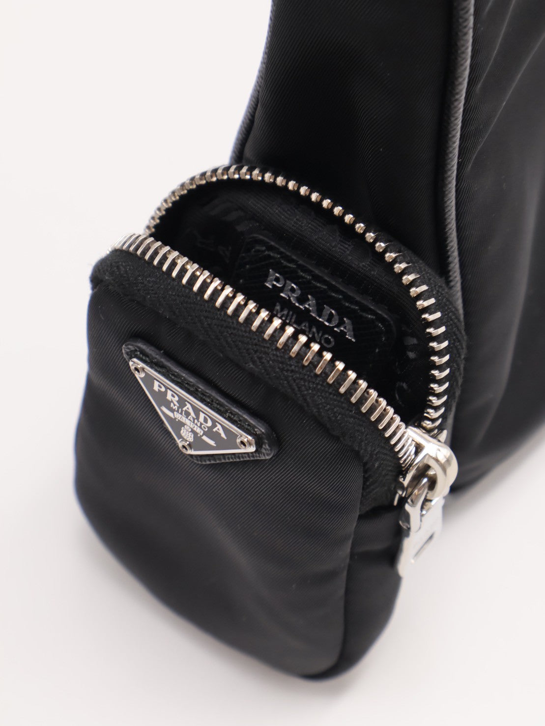 PRADA 經典三合一尼龍斜背包