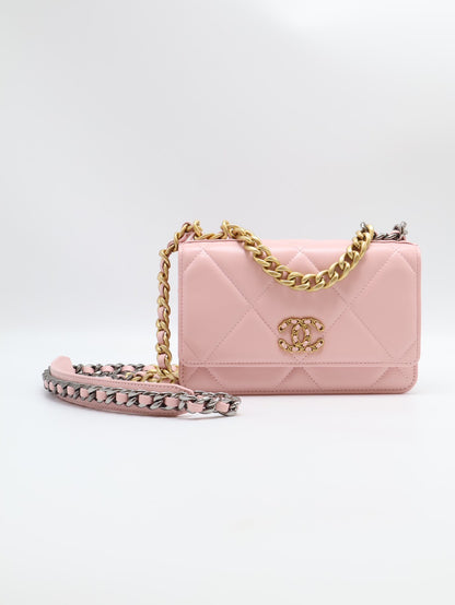 CHANEL 19 經典菱格紋雙色鍊WOC - 粉金