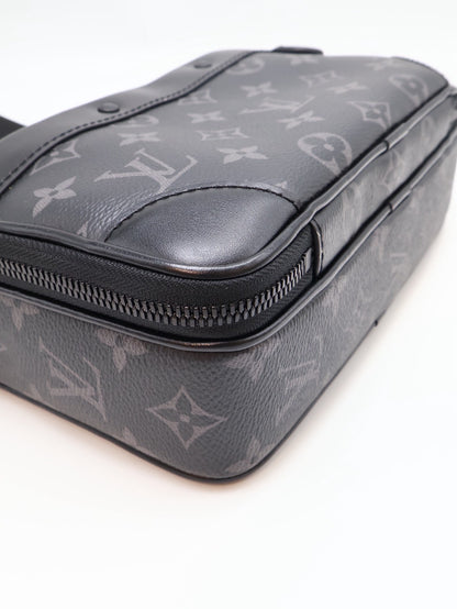 LOUIS VUITTON Alpha 雙隔層郵差包
