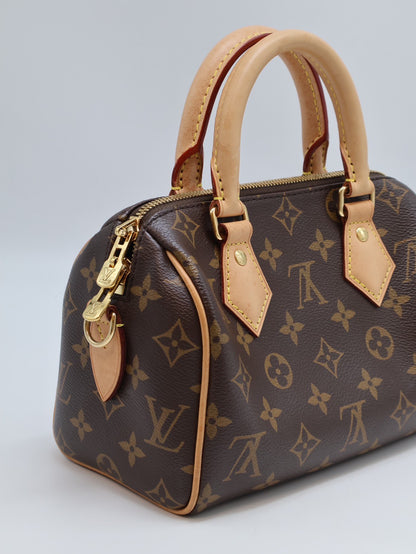 LOUIS VUITTON Speedy 20