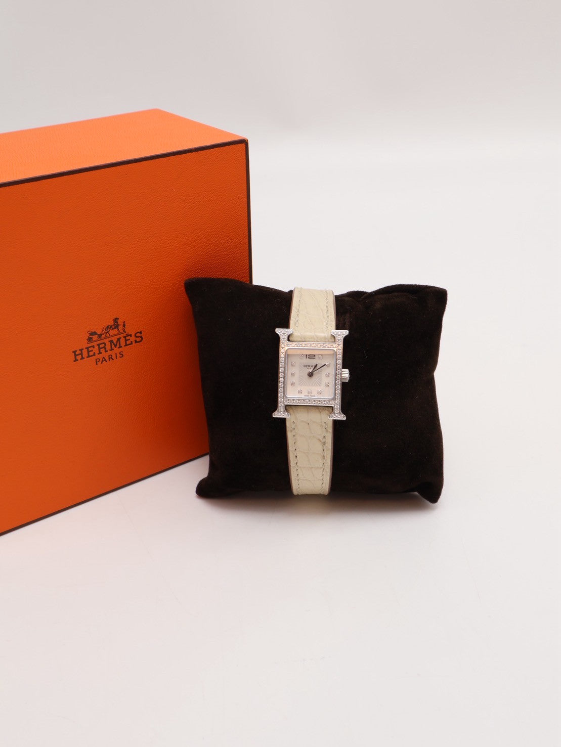 HERMES  Heure H腕錶 21 - 鱷魚皮錶帶鑲鑽款奶油白 D