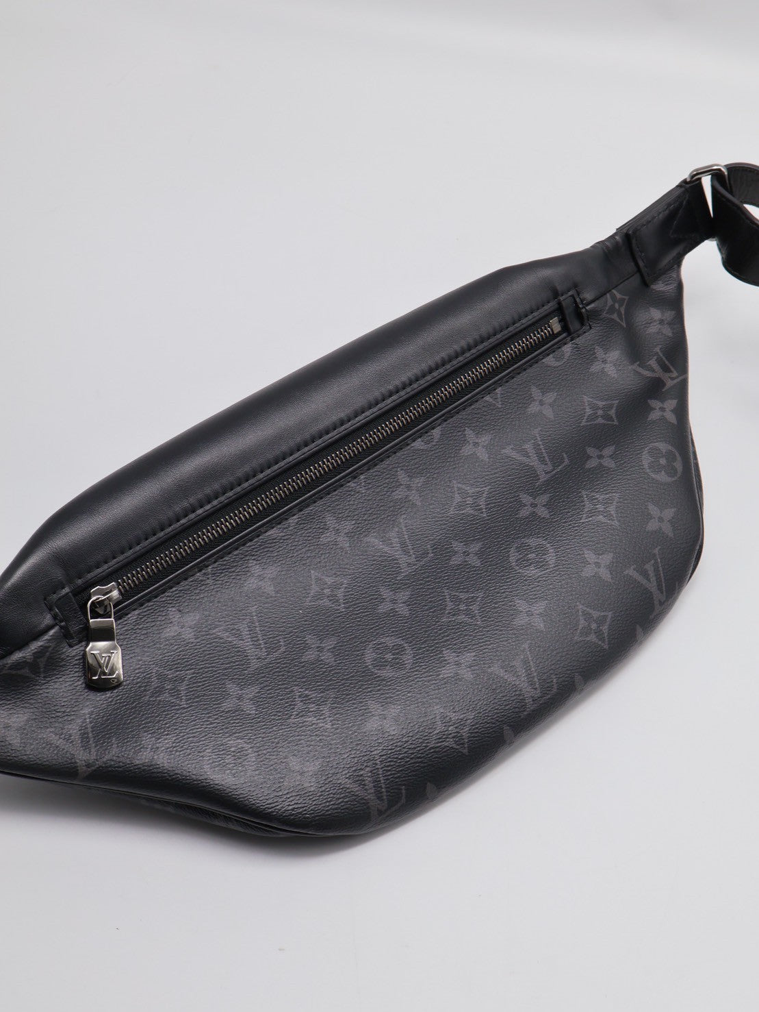 LOUIS VUITTON Discovery 腰包 - PM灰老花