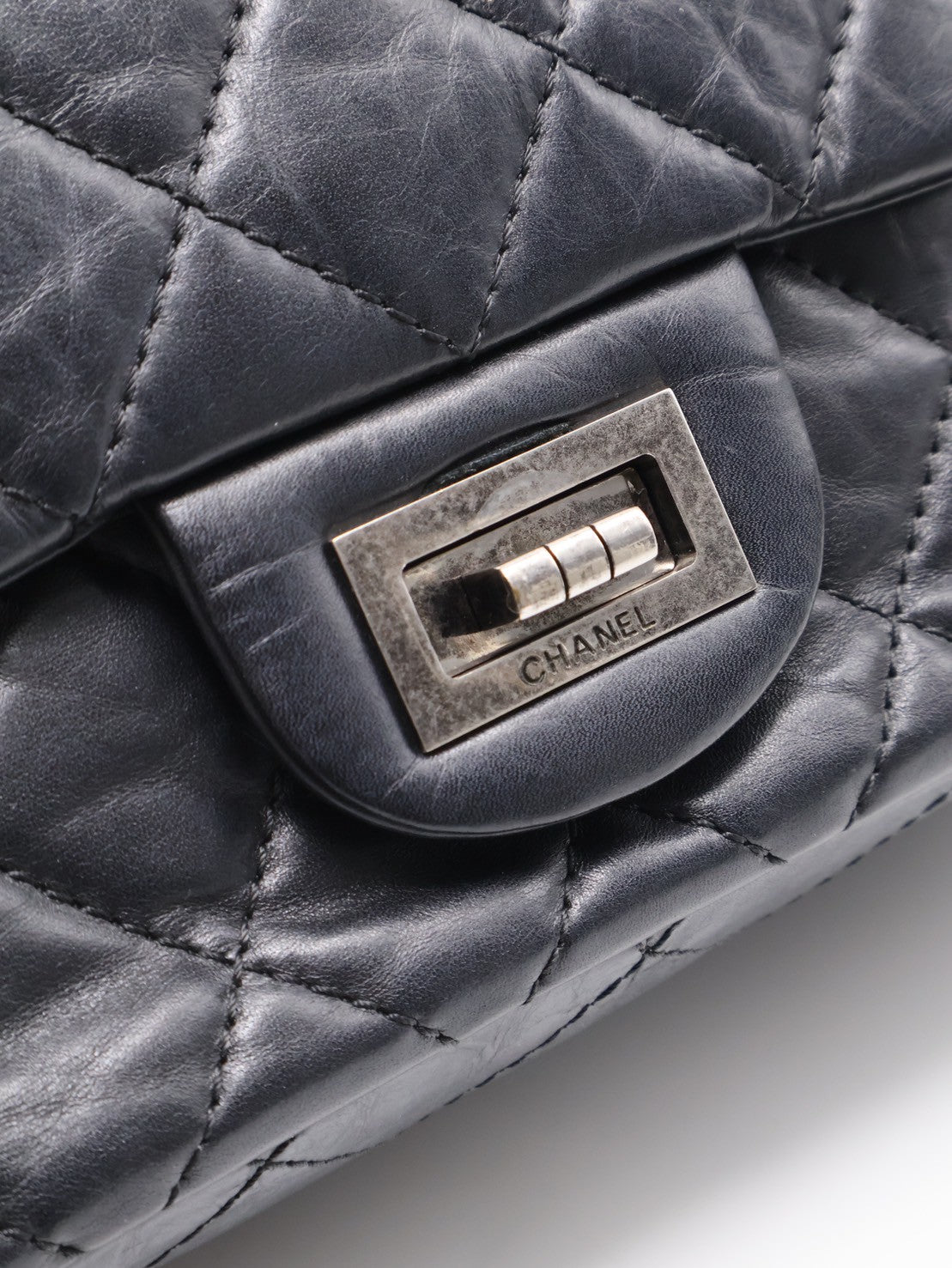 CHANEL 2.55經典口蓋包 31 - 黑銀16開