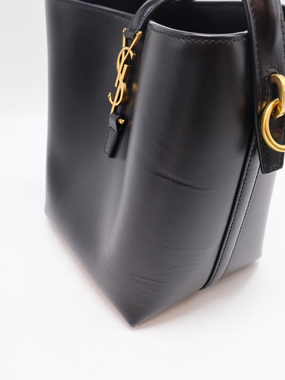 YSL Le37亮面小牛皮水桶包 - 小號黑金