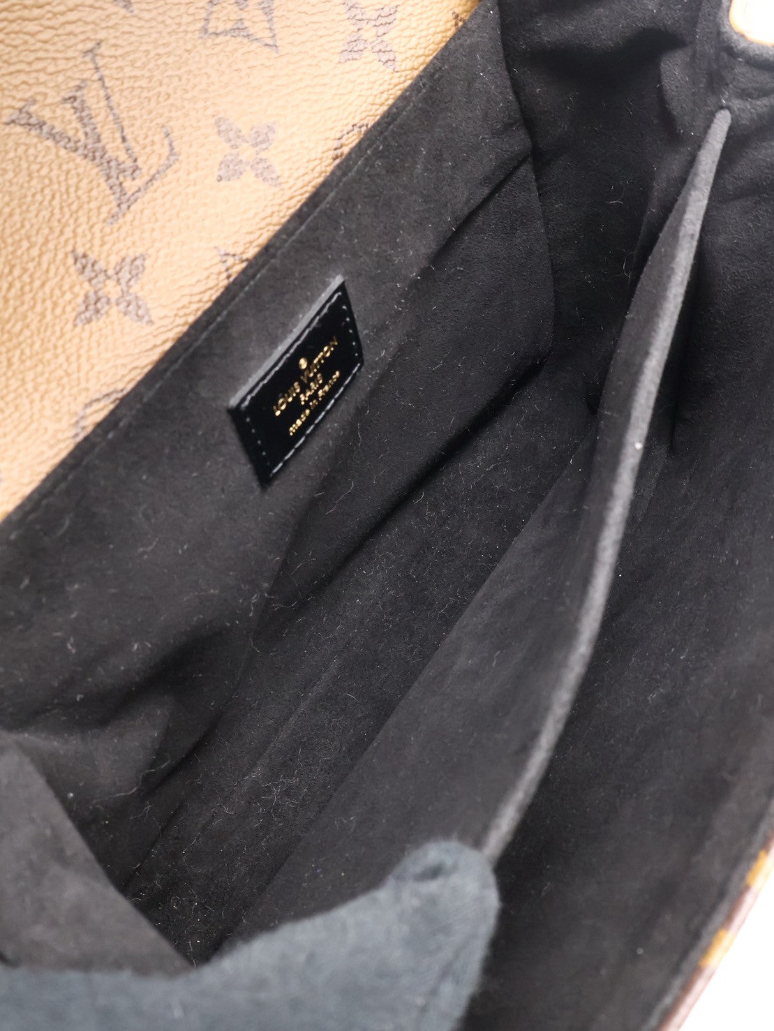 LOUIS VUITTON 拚色老花郵差包