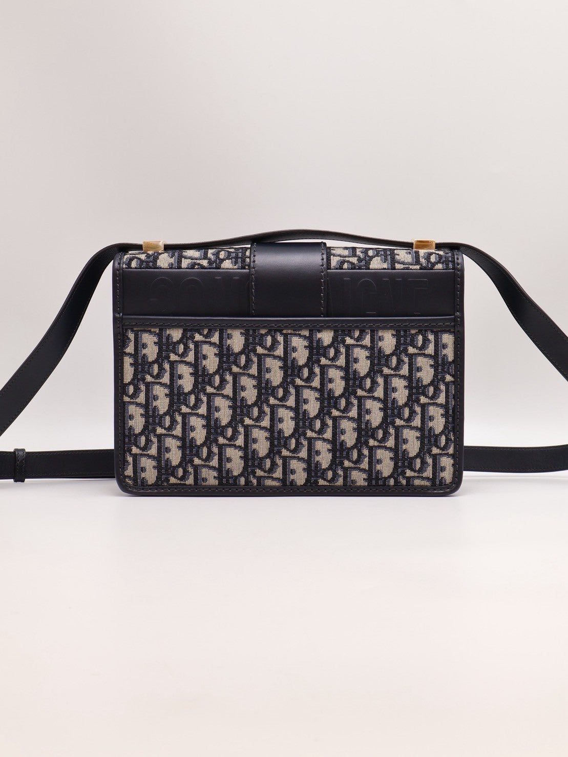 DIOR 30 Montaigne斜背包