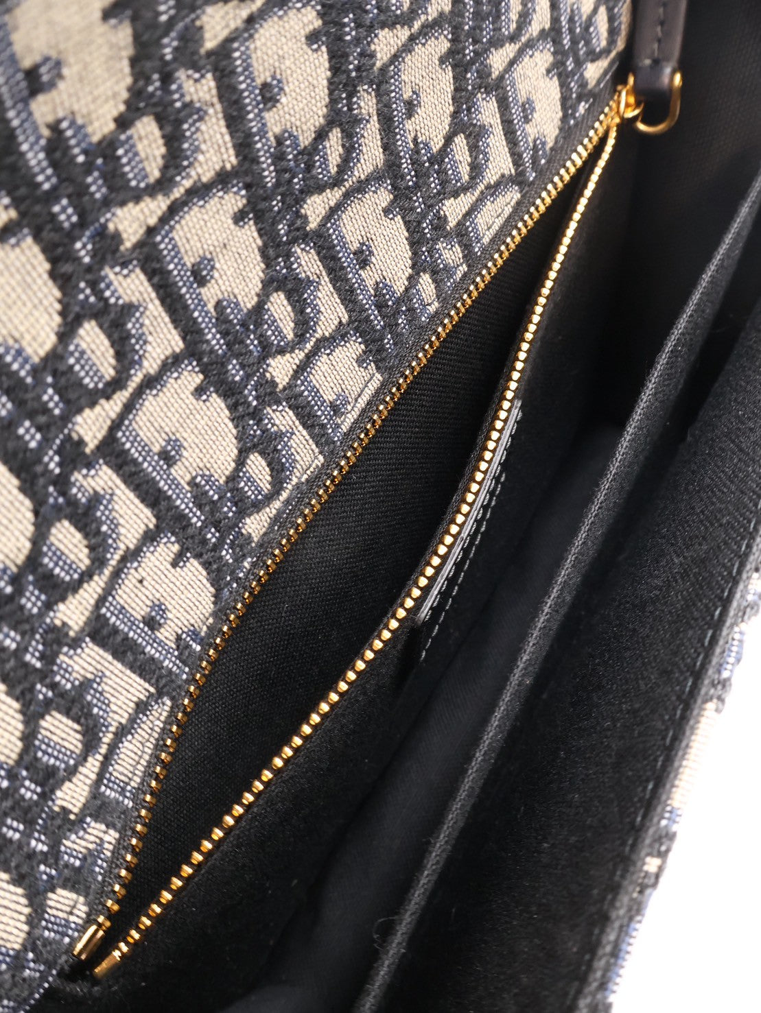 DIOR 30 Montaigne斜背包