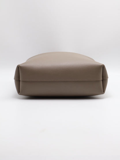 YSL  Toy in leather托特包