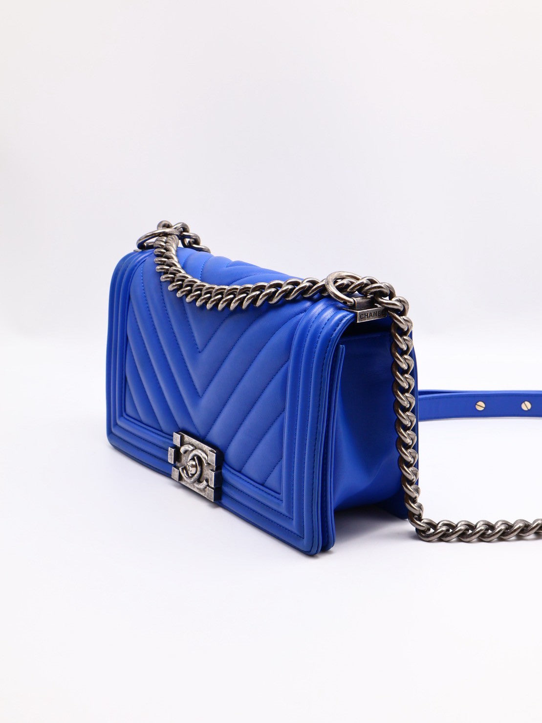 CHANEL Boy25 V紋口蓋包 - 寶藍銀22開