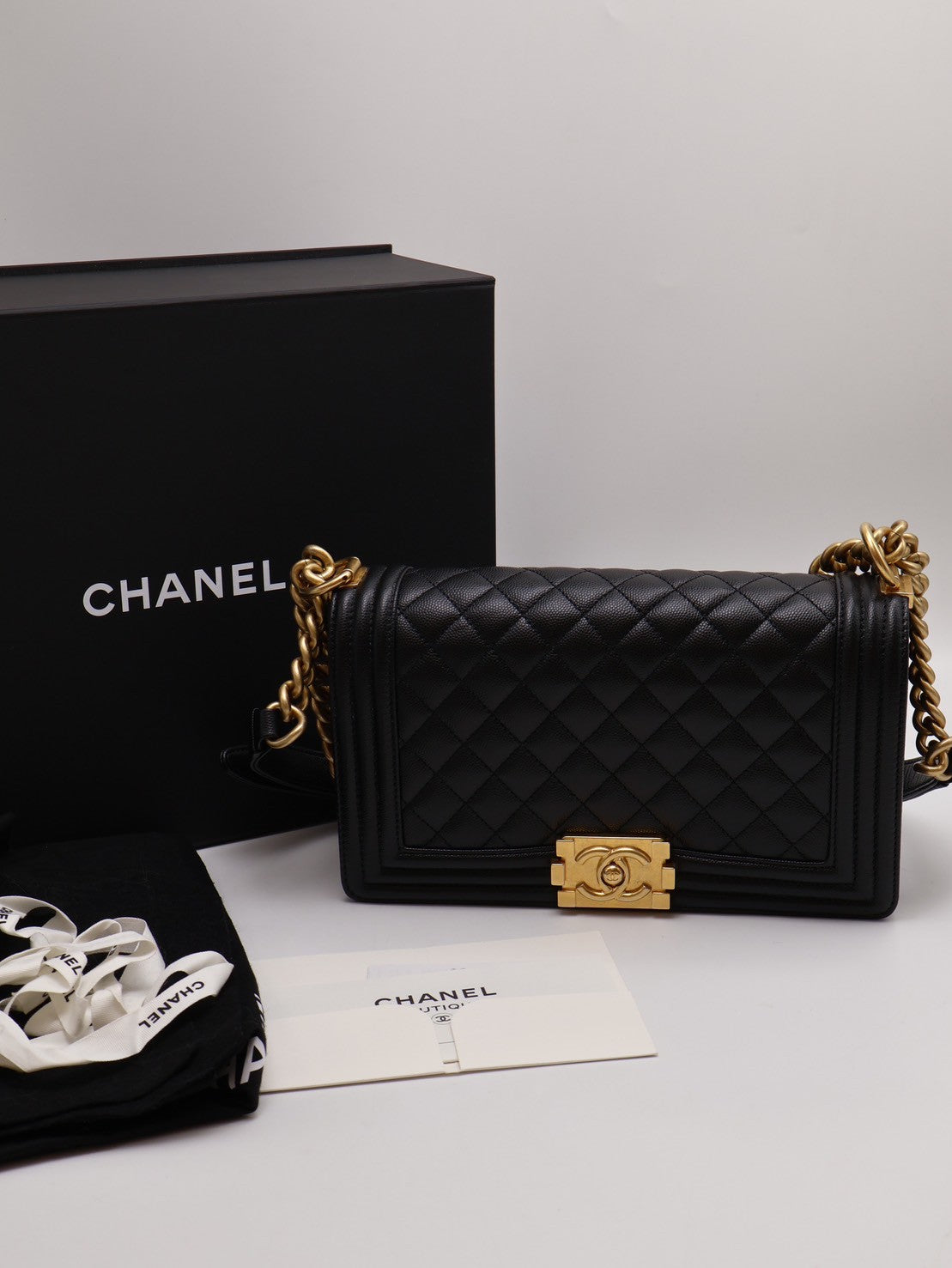 CHANEL Boy25粒面牛皮口蓋包 - 黑金