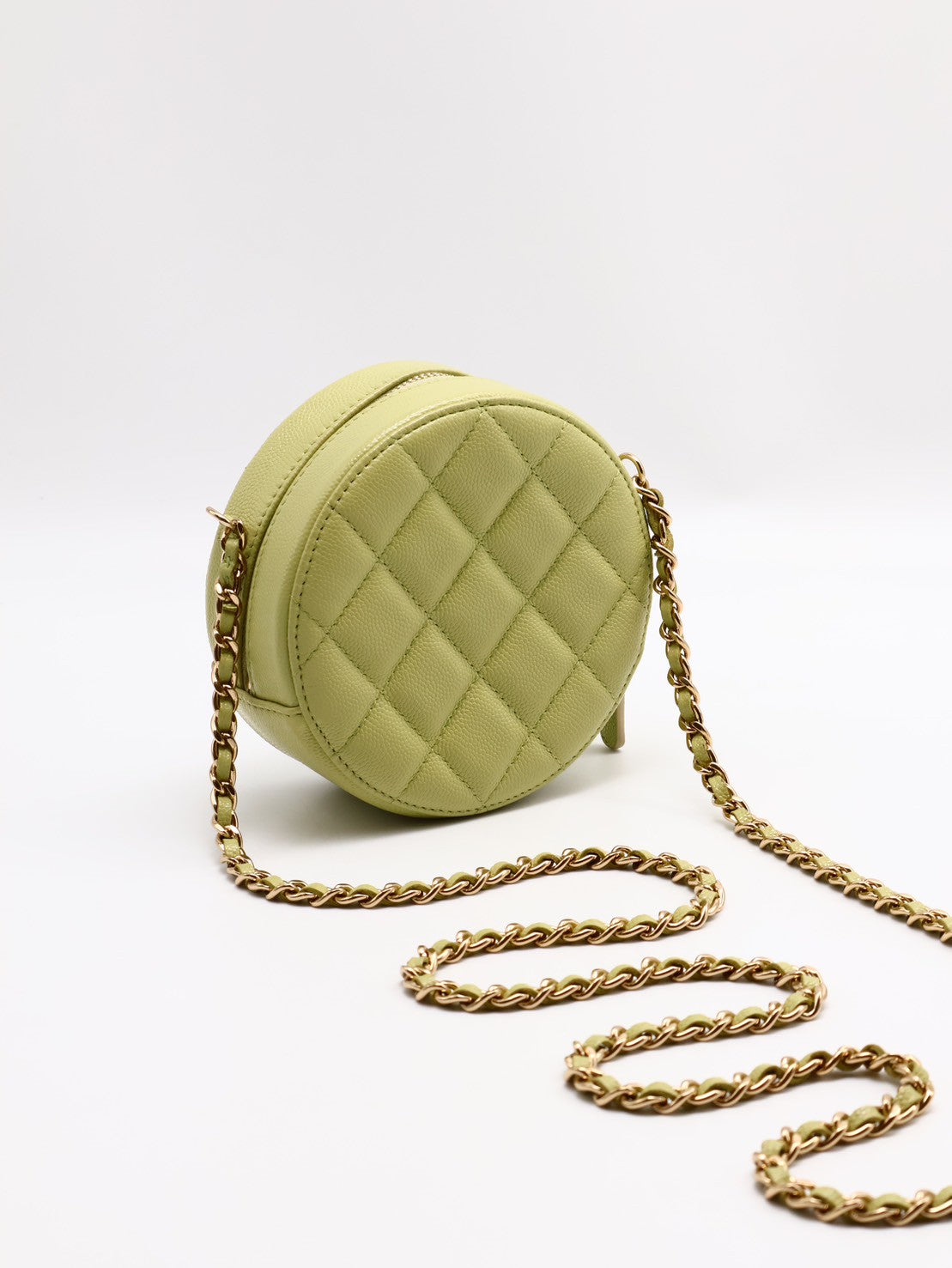 CHANEL 皮穿鍊小圓餅包 - 嫩綠30開