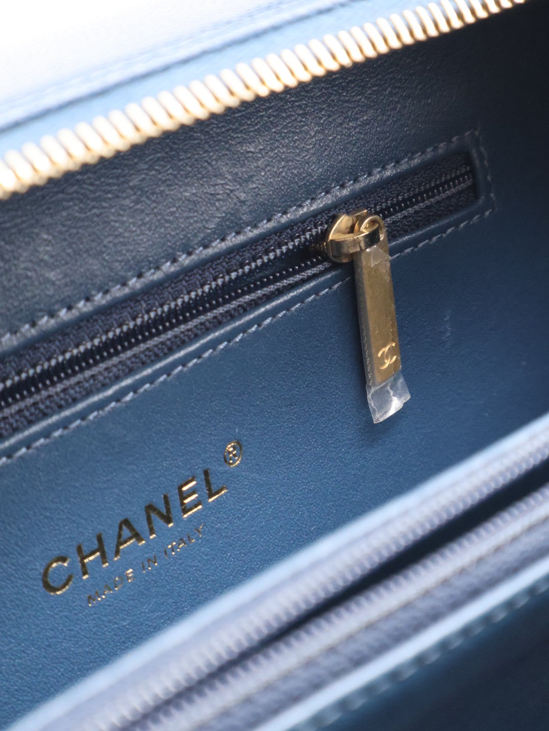 CHANEL Vanity case - 中號海藍28開