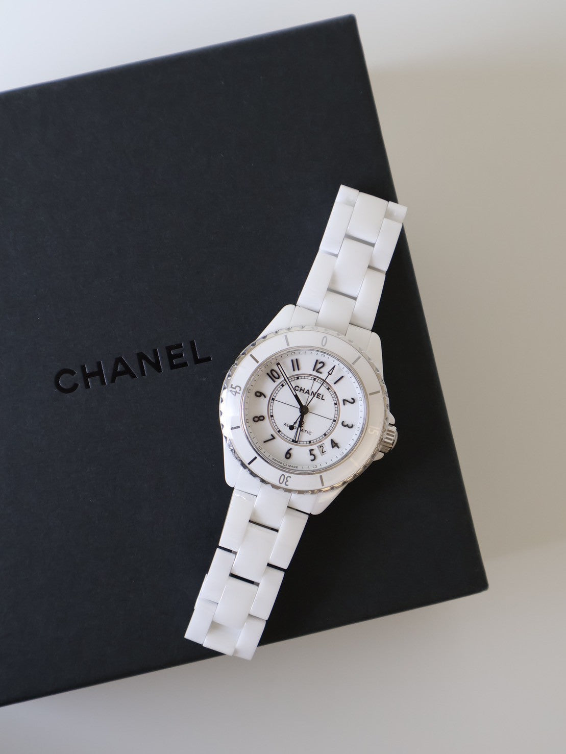 CHANEL J12 Calibre 12.1型機芯腕錶 - 白陶瓷38mm