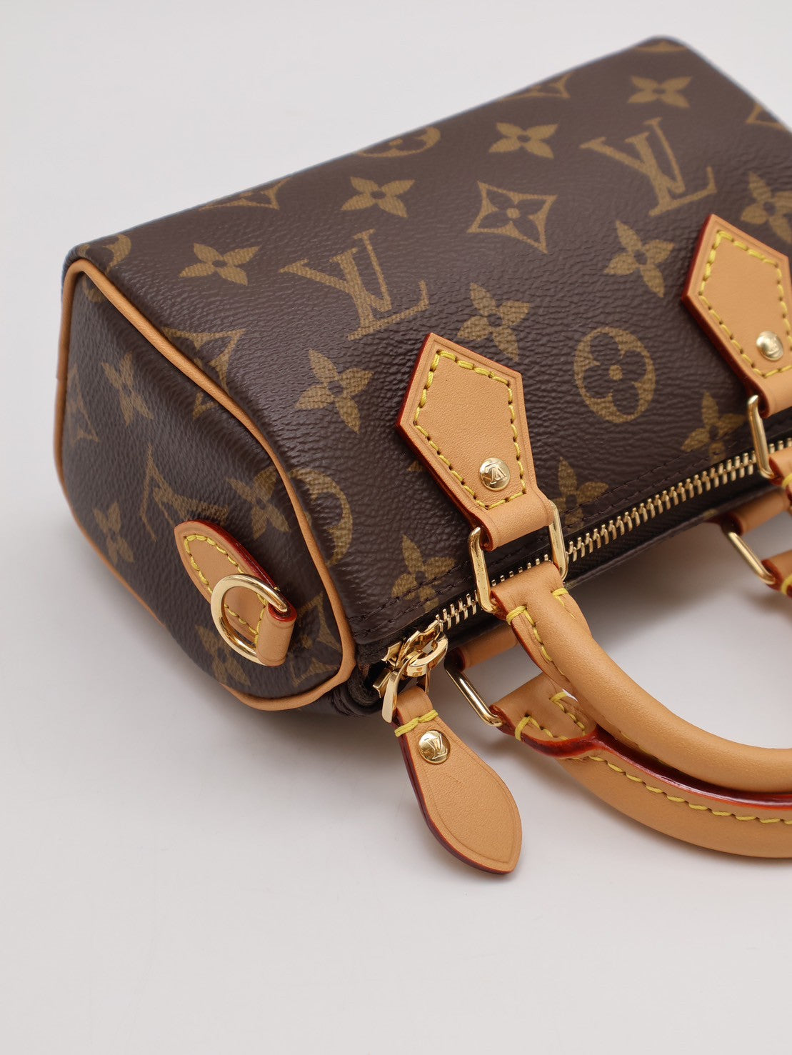 LOUIS VUITTON Nano speedy