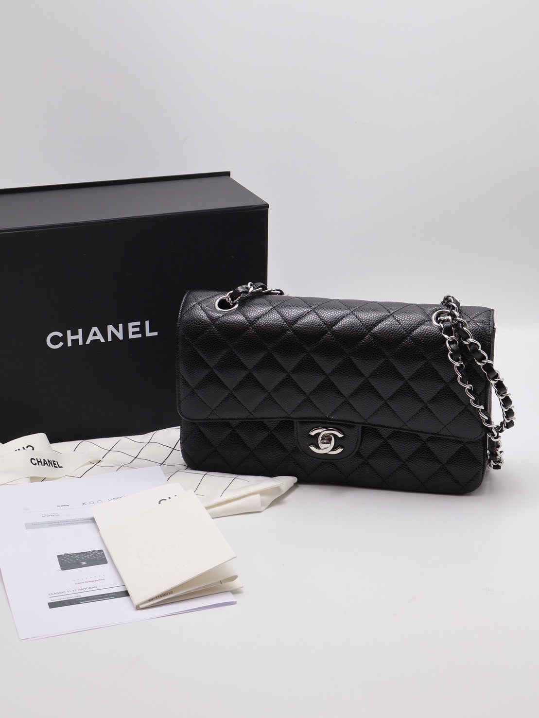 CHANEL 經典口蓋包 CF25 - 粒面牛皮黑銀