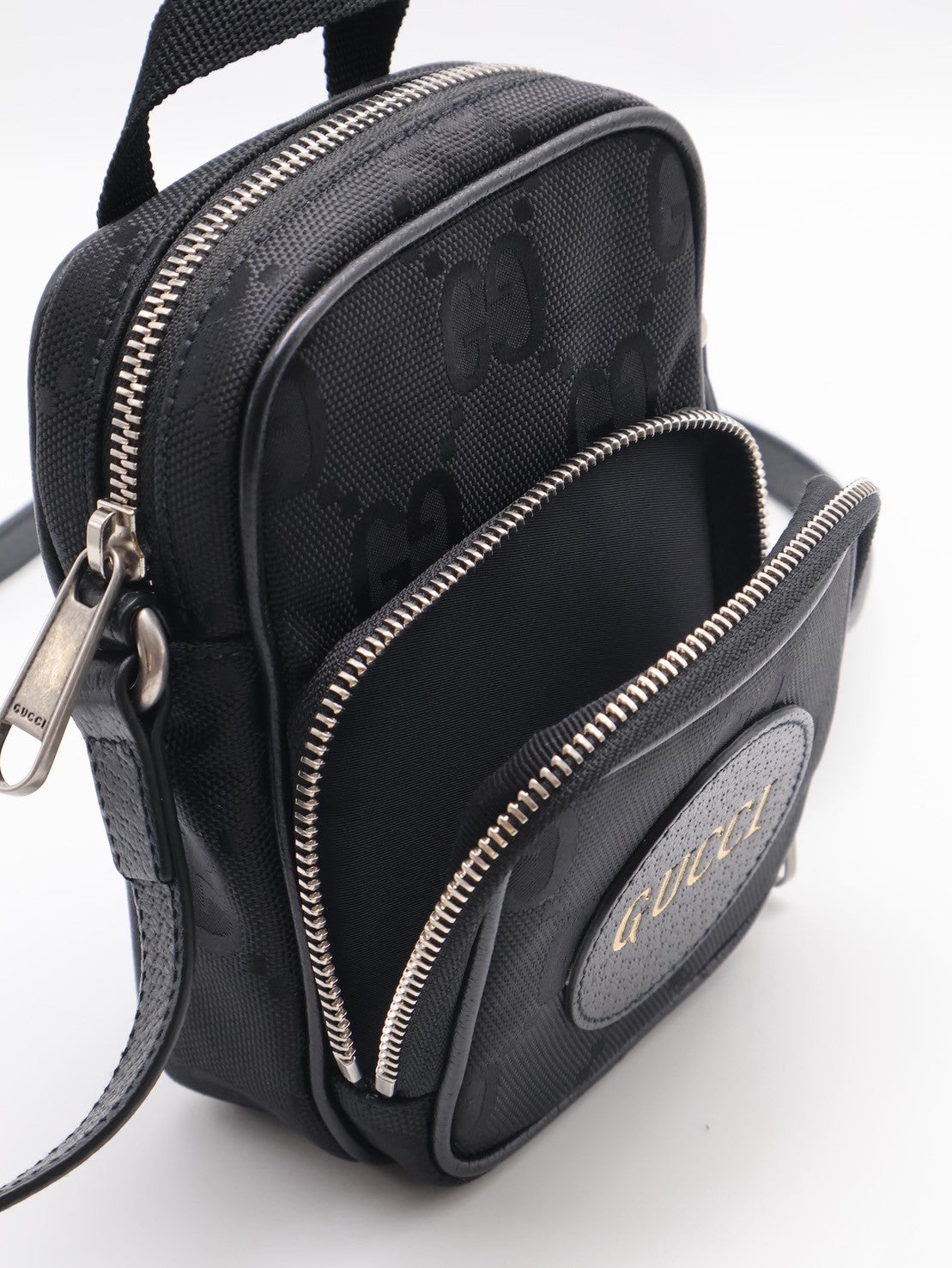 GUCCI Off the grid 斜背包